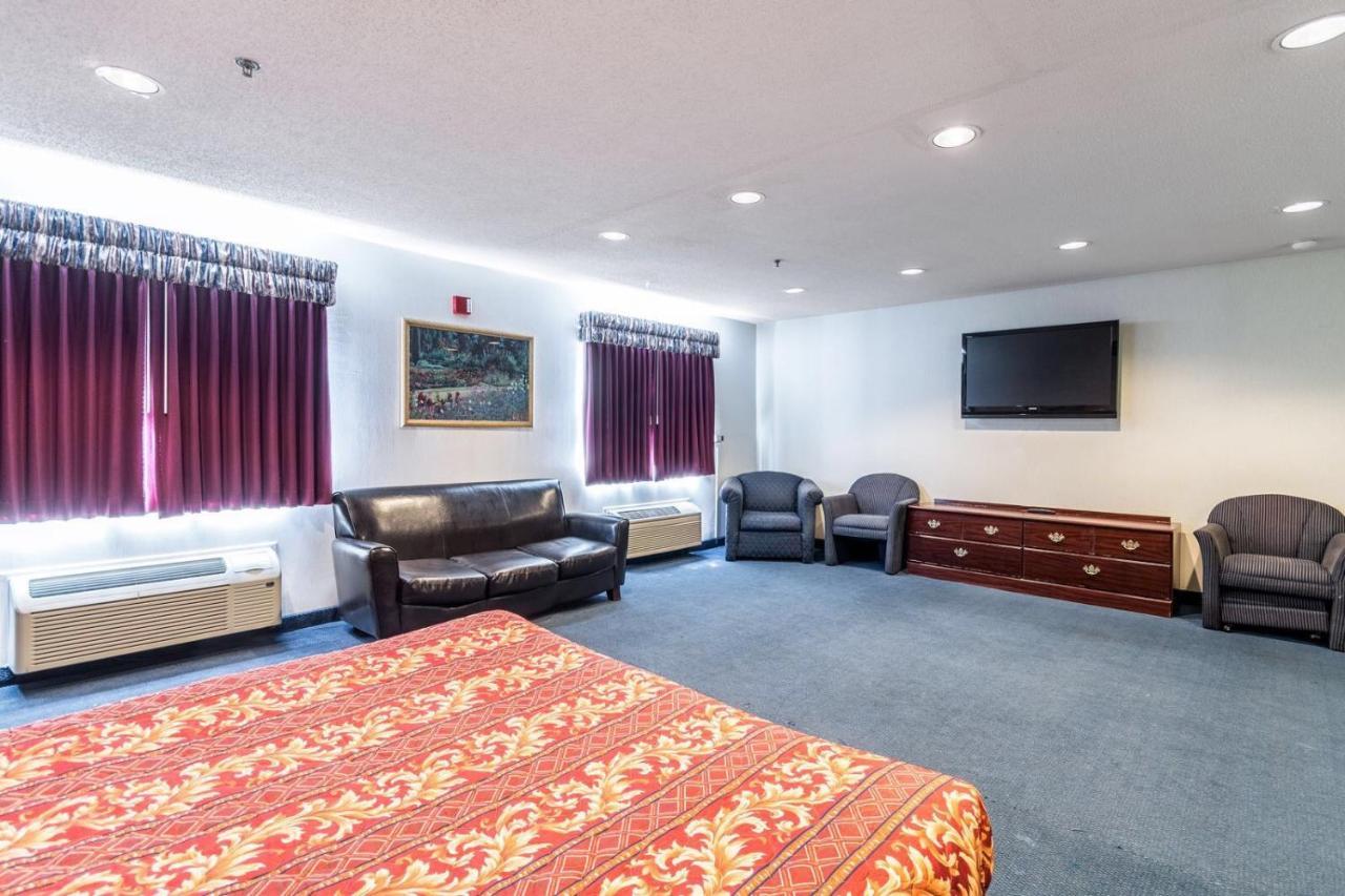 Quality Express Inn & Suites Mineral Wells Ngoại thất bức ảnh